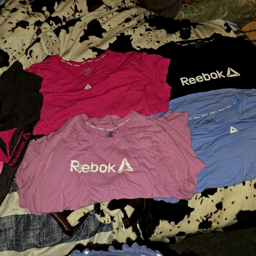 WOMEN'S REEBOK BUNDLE SHIRTS